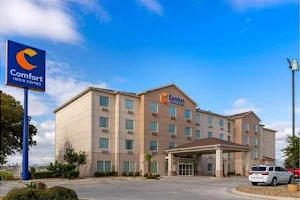 Comfort Inn & Suites Selma near Randolph AFB image