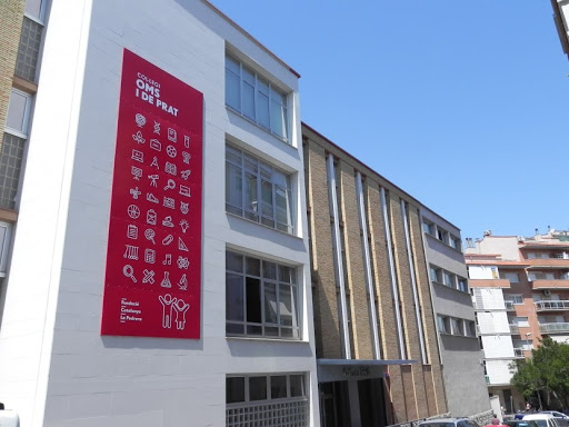 Colegio Oms i de Prat, Escuela en Manresa,Barcelona