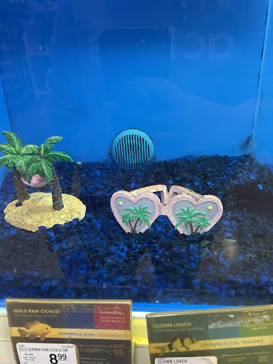 Pet Supply Store «PetSmart», reviews and photos, 1241 Point Mallard Pkwy, Decatur, AL 35601, USA