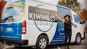 Kiwiness Tours Matakana Coast Tours & Transport