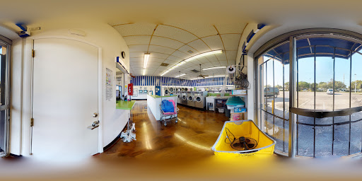 Laundromat «Sunshine Coin Laundry», reviews and photos, 485 21st St, Vero Beach, FL 32960, USA