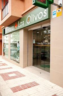 Pharmacy Los Olivos C. Arbequín, 3, 29700 Vélez-Málaga, Málaga, Spagna