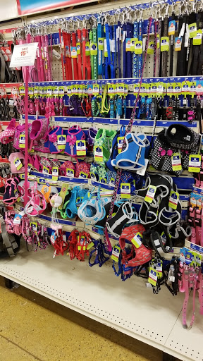 Pet Supply Store «PetSmart», reviews and photos, 700 N Milwaukee Ave, Vernon Hills, IL 60061, USA