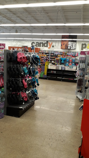 Variety Store «Five Below», reviews and photos, 2145 S Telegraph Rd, Bloomfield Hills, MI 48302, USA