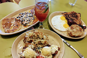 Snooze, an A.M. Eatery