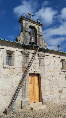 Avaliações doIgreja Antiga Besteiros em Oliveira de Azeméis - Igreja