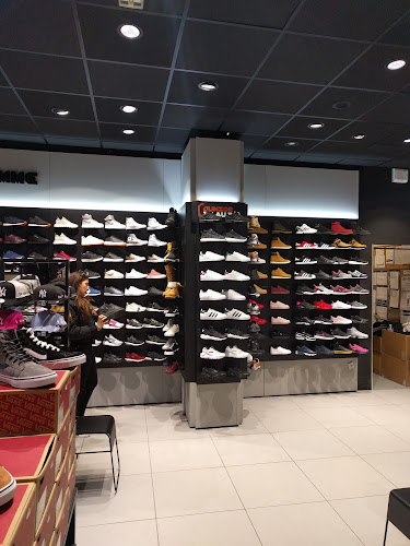 Magasin de chaussures Courir Nice