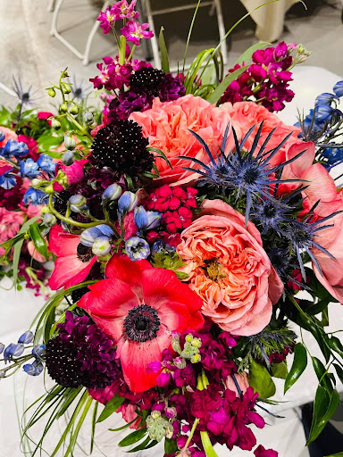 Florist «Kearney Floral Co», reviews and photos, 210 W 21st St, Kearney, NE 68845, USA