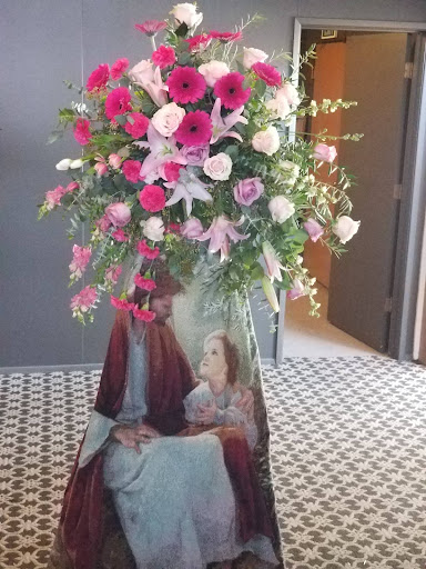 Florist «AAA Florist», reviews and photos, 1277 W 6th St, Corona, CA 92882, USA