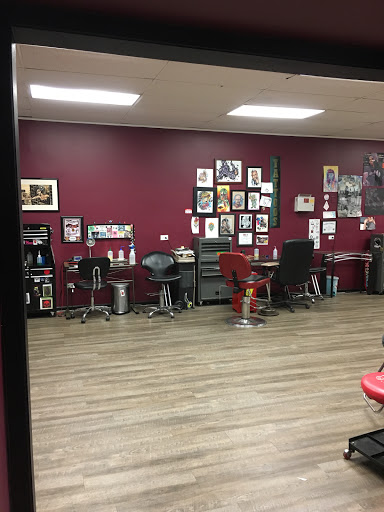 Tattoo Shop «Stained in pain tattoos», reviews and photos, 4211 N Milwaukee Ave, Chicago, IL 60641, USA