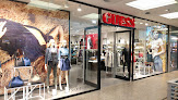 Stores to buy women's guess sneakers Hamburg