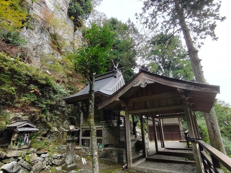 生石高原すすきの里加工所