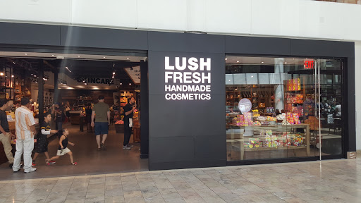 Cosmetics Store «Lush Cosmetics», reviews and photos, 7014 E Camelback Rd, Scottsdale, AZ 85251, USA