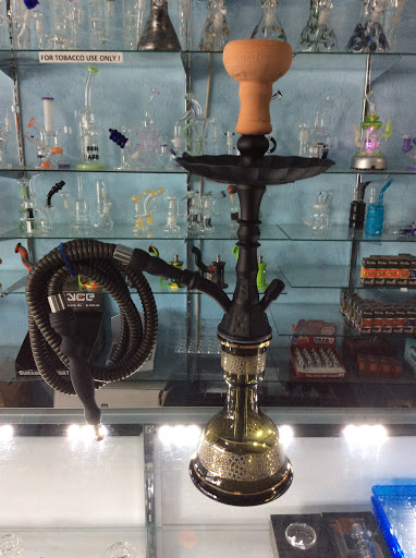 Tobacco Shop «Treehouse Smoke Shop», reviews and photos, 1321 N Federal Hwy, Hollywood, FL 33020, USA