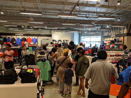 Clothing Store «Nike Factory Store», reviews and photos, 4101 S Carrollton Ave, New Orleans, LA 70119, USA