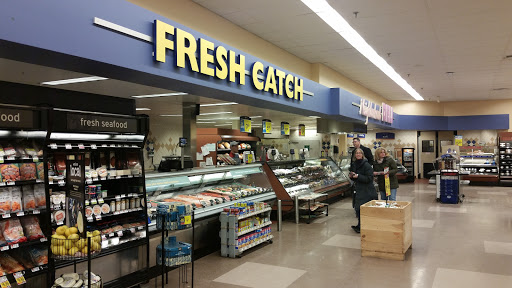 Grocery Store «Hannaford Supermarket», reviews and photos, 415 Philbrook Ave, South Portland, ME 04106, USA