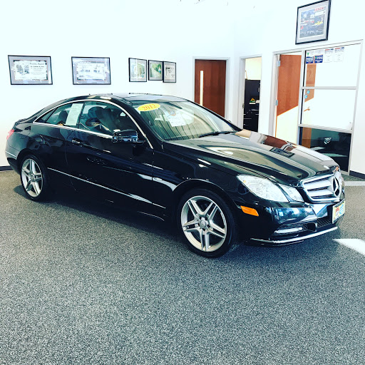 Used Car Dealer «J.H. Barkau & Sons», reviews and photos, 1102 E South St, Freeport, IL 61032, USA