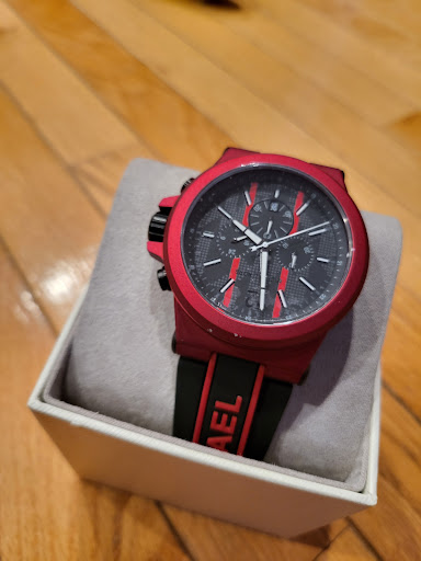 Fashion Accessories Store «Michael Kors», reviews and photos, 5709 Richmond Rd #58, Williamsburg, VA 23188, USA