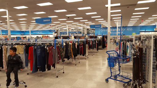 Clothing Store «Ross Dress for Less», reviews and photos, 749 E Dundee Rd, Palatine, IL 60074, USA