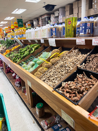 Indian Grocery Store «Patel Brothers», reviews and photos, 1850 S Hurstbourne Pkwy, Louisville, KY 40220, USA