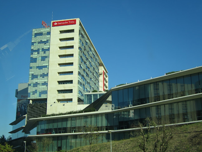 Avaliações doBalcão Empresas Multinacionais - Banco Santander Totta em Lisboa - Banco