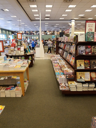 Book Store «Barnes & Noble», reviews and photos, 19401 Alderwood Mall Pkwy, Lynnwood, WA 98036, USA