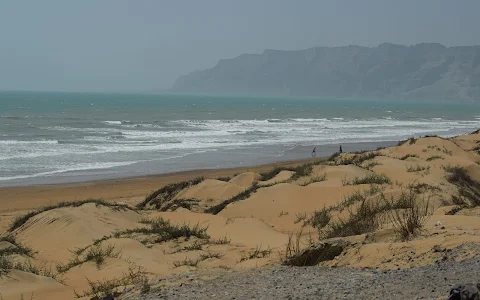 Mehdi Beach image