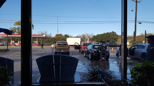 Car Wash «Genie Carwash & Fast Lube», reviews and photos, 916 N Valley Mills Dr, Waco, TX 76710, USA