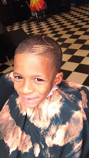 Barber Shop «Friendly Barber Shop», reviews and photos, 602 N Eastman Rd, Longview, TX 75601, USA