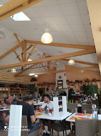 Atmosphère du Restaurant de type buffet Le Guyon à Venansault - n°7