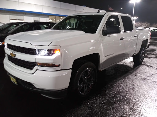Chevrolet Dealer «Biggers Chevrolet», reviews and photos, 1385 E Chicago St, Elgin, IL 60120, USA