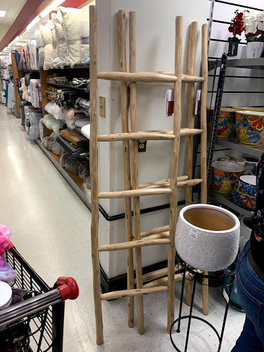 Shopping Mall «West Volusia Regional Shopping Center», reviews and photos, 2689 S Woodland Blvd, DeLand, FL 32720, USA