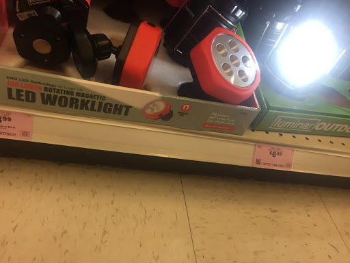 Hardware Store «Harbor Freight Tools», reviews and photos, 7523 Boulevard 26, North Richland Hills, TX 76180, USA