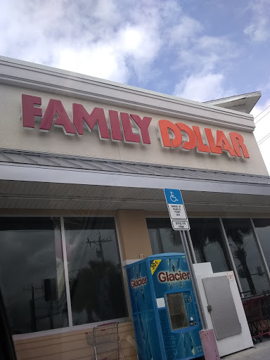 Dollar Store «FAMILY DOLLAR», reviews and photos, 340 Cape Coral Pkwy E, Cape Coral, FL 33904, USA