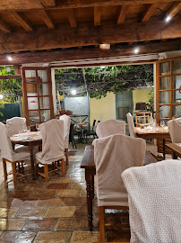 Atmosphère du Restaurant L'oustau camarguais à Aigues-Mortes - n°2