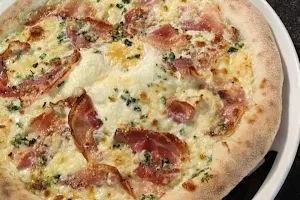 Pizzeria La Felicità | Livraison de Pizzas à Domicile | Pizzas à Emporter image