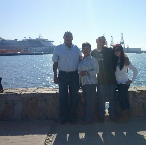 Electronics Repair Shop «uBreakiFix», reviews and photos, 17139 Ventura Blvd, Encino, CA 91316, USA