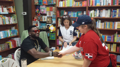 Book Store «Wellesley Books», reviews and photos, 82 Central St, Wellesley, MA 02482, USA