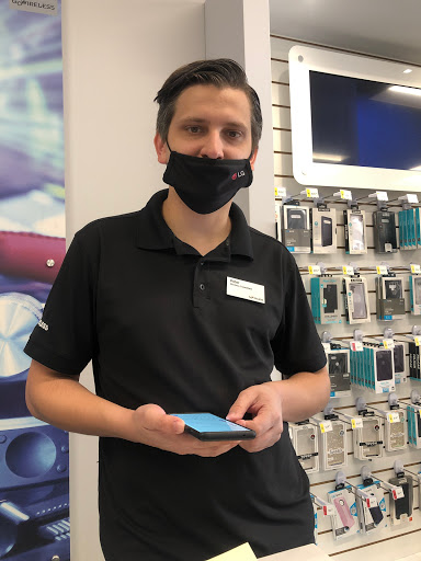 Cell Phone Store «GoWireless Verizon Authorized Retailer», reviews and photos, 13166 US-301, Riverview, FL 33578, USA