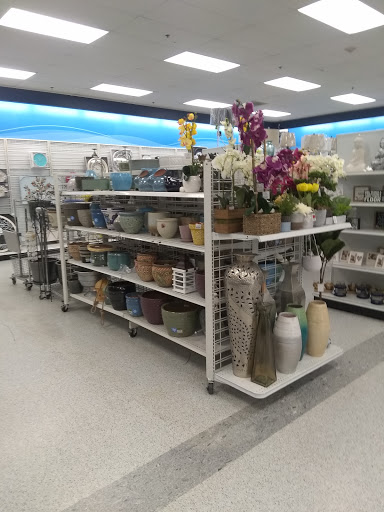 Clothing Store «Ross Dress for Less», reviews and photos, 20618 I-45, Spring, TX 77373, USA