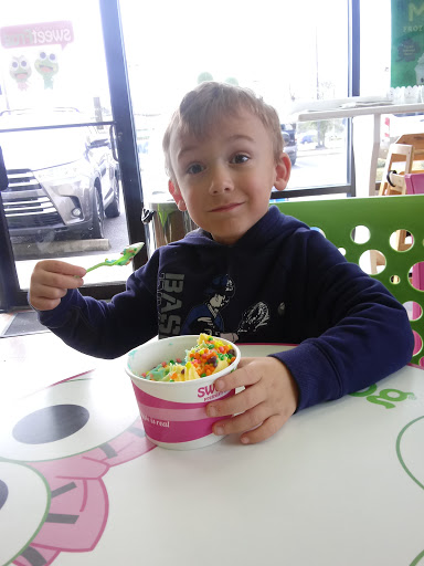 Frozen Yogurt Shop «Sweet Frog», reviews and photos, 4871 US-90, Pace, FL 32571, USA