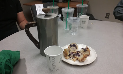 Coffee Shop «Starbucks», reviews and photos, 2450 E Main St, Bexley, OH 43209, USA