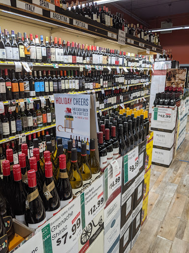 Gourmet Grocery Store «Yes! Organic Market Capitol Hill», reviews and photos, 410 8th St SE, Washington, DC 20003, USA