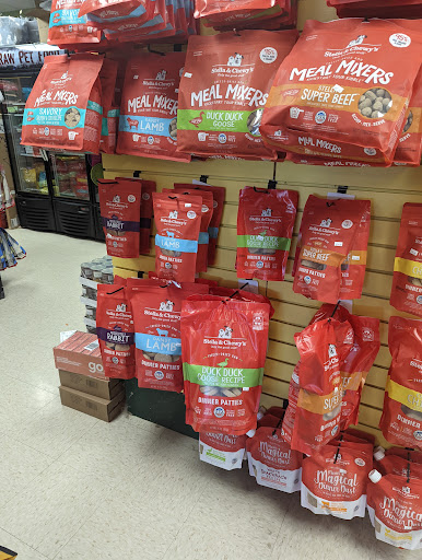 Pet Supply Store «Sunflower Natural Pet Supplies», reviews and photos, 514 Pillsbury Dr, Manhattan, KS 66502, USA