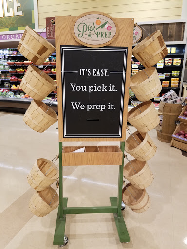 Grocery Store «Lowes Foods on Strickland Road», reviews and photos, 9600 Strickland Rd, Raleigh, NC 27615, USA