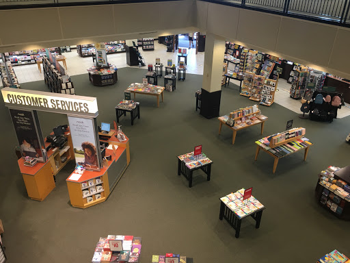 Book Store «Barnes & Noble», reviews and photos, 5755 N Bayshore Dr, Glendale, WI 53217, USA