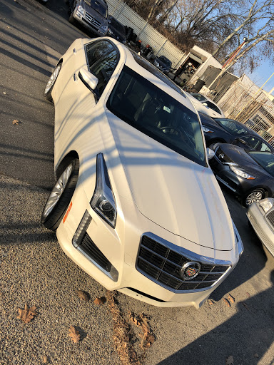 Used Car Dealer «Royal Car Center», reviews and photos, 3950 Roosevelt Blvd, Philadelphia, PA 19124, USA