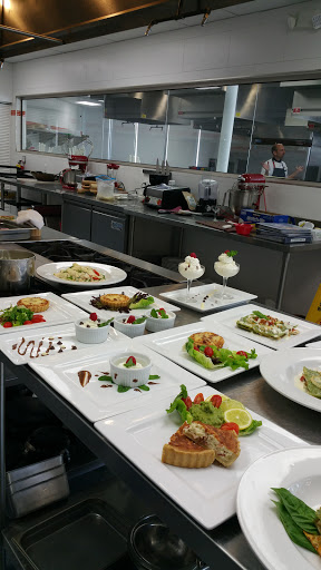 Shopping Mall «Skylake Mall», reviews and photos, 1770 NE Miami Gardens Dr, North Miami Beach, FL 33179, USA