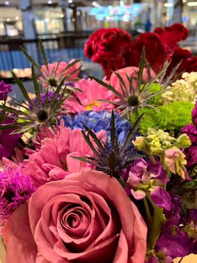 Nail Salon «Calhoun Nail Spa», reviews and photos, 3001 Hennepin Ave, Minneapolis, MN 55408, USA