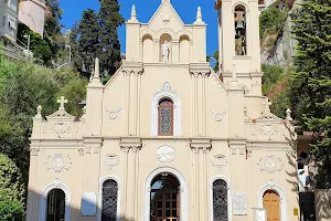 Église de Sainte-Dévote image